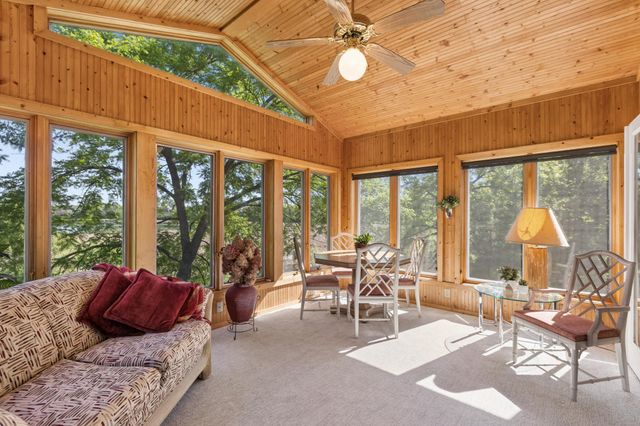 1807 Timberline Trail, Minnetonka, MN 55305