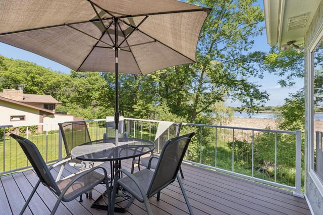 1807 Timberline Trail, Minnetonka, MN 55305