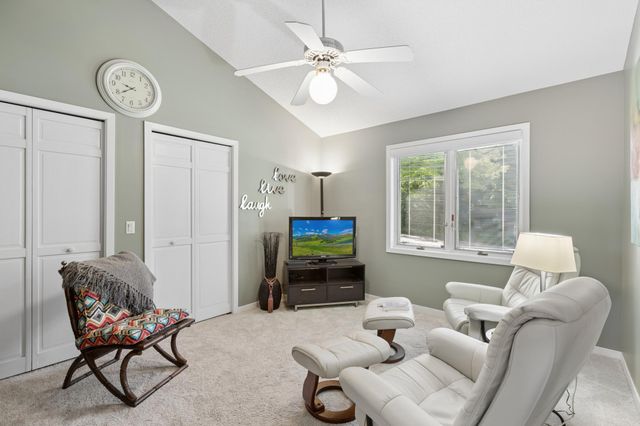 1807 Timberline Trail, Minnetonka, MN 55305