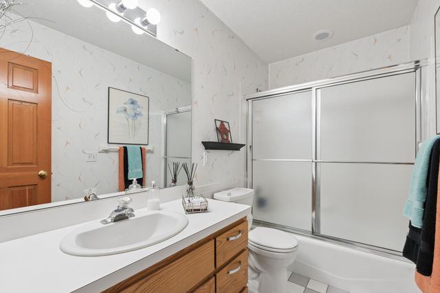1807 Timberline Trail, Minnetonka, MN 55305