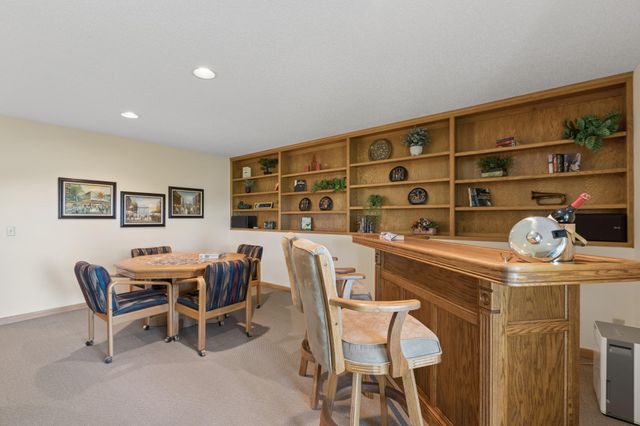 1807 Timberline Trail, Minnetonka, MN 55305