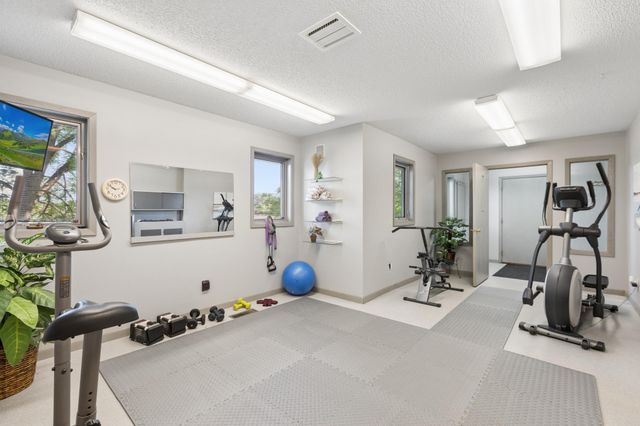 1807 Timberline Trail, Minnetonka, MN 55305
