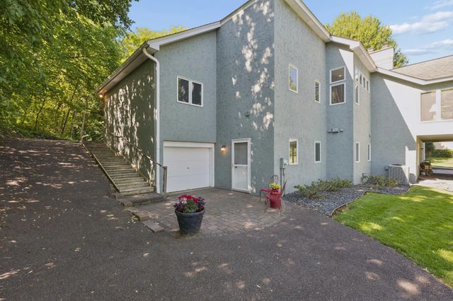 1807 Timberline Trail, Minnetonka, MN 55305