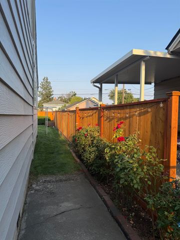 5122 N Stevens St, Spokane, WA 99205