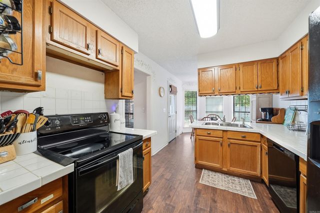 2420 Morse, Conway, AR 72034