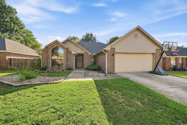 2420 Morse, Conway, AR 72034