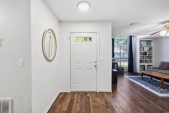 2420 Morse, Conway, AR 72034