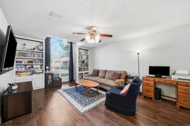 2420 Morse, Conway, AR 72034