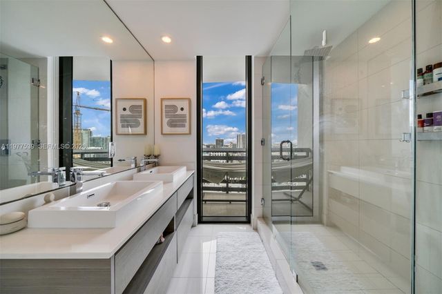 460 NE 28th St 1901, Miami, FL 33137