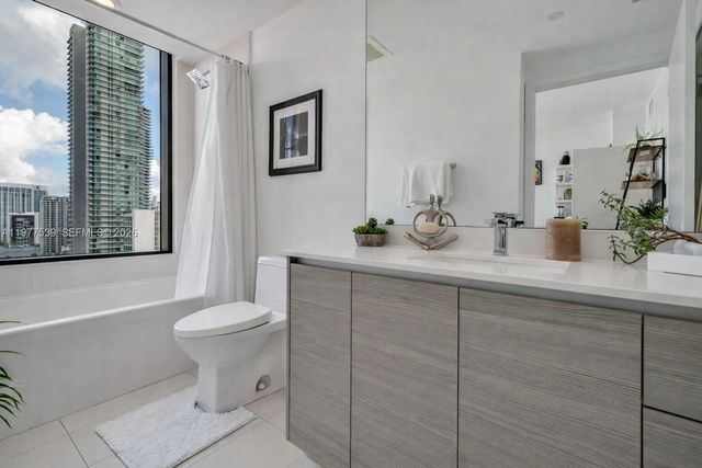 460 NE 28th St 1901, Miami, FL 33137