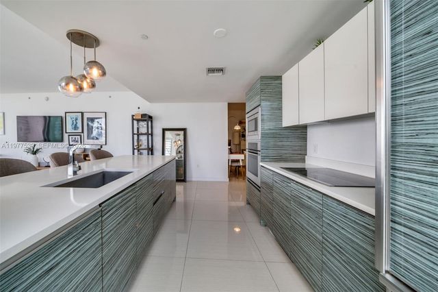 460 NE 28th St 1901, Miami, FL 33137