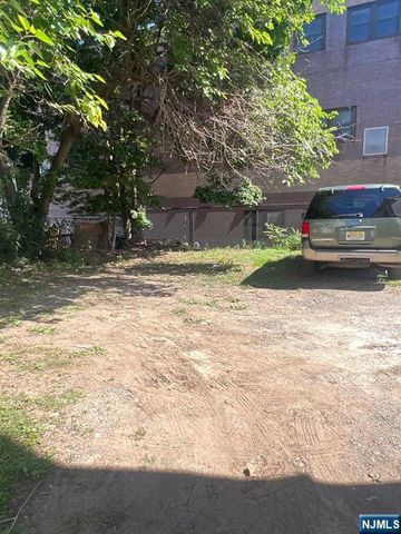 68 Hoover Avenue, Passaic, NJ 07055
