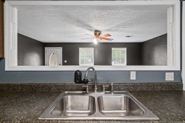 31 Hartwell Circle, Searcy, AR 72142