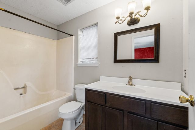 31 Hartwell Circle, Searcy, AR 72142