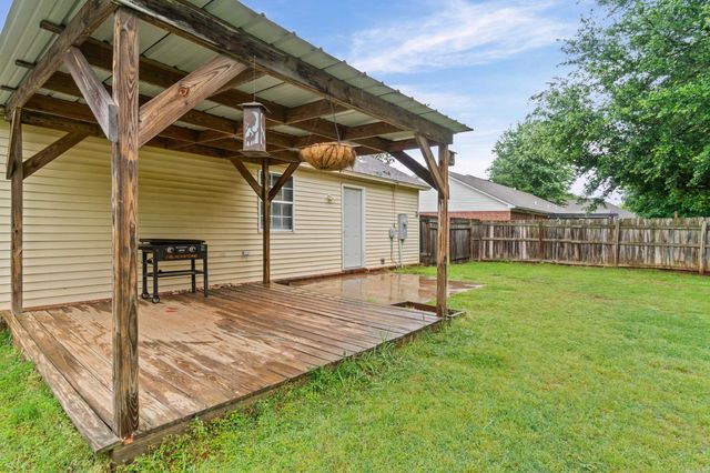 31 Hartwell Circle, Searcy, AR 72142