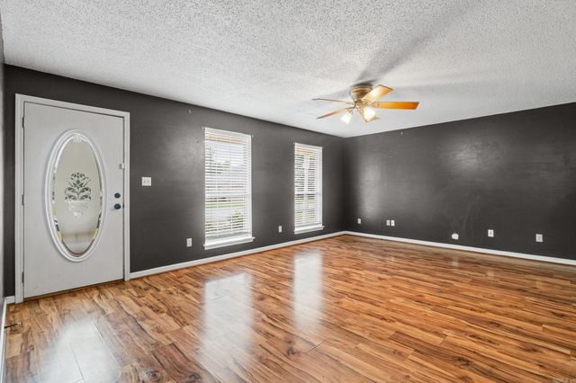 31 Hartwell Circle, Searcy, AR 72142