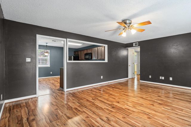 31 Hartwell Circle, Searcy, AR 72142