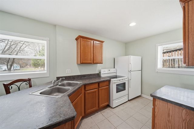 103 Cove Street, Jackson, MI 49203