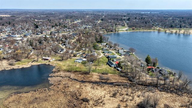 103 Cove Street, Jackson, MI 49203