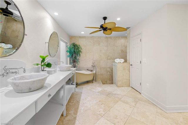 12457 McGregor Woods CIR, Fort Myers, FL 33908