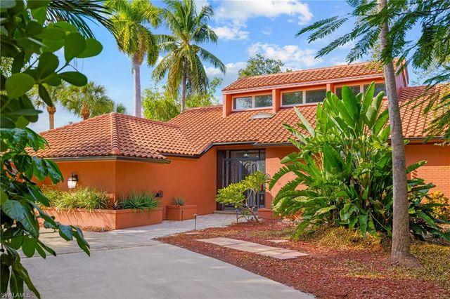 12457 McGregor Woods CIR, Fort Myers, FL 33908