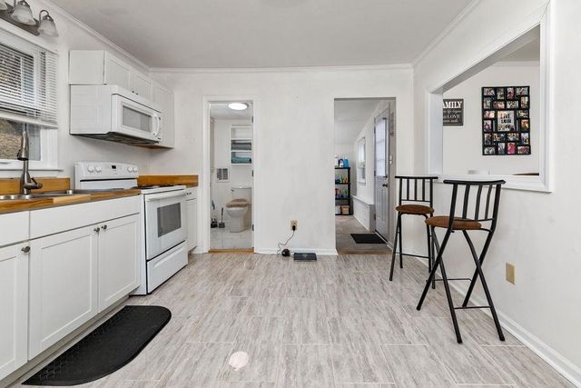 1623 E MAIN ST, Waynesboro, VA 22980