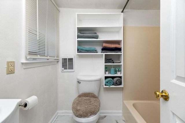 1623 E MAIN ST, Waynesboro, VA 22980