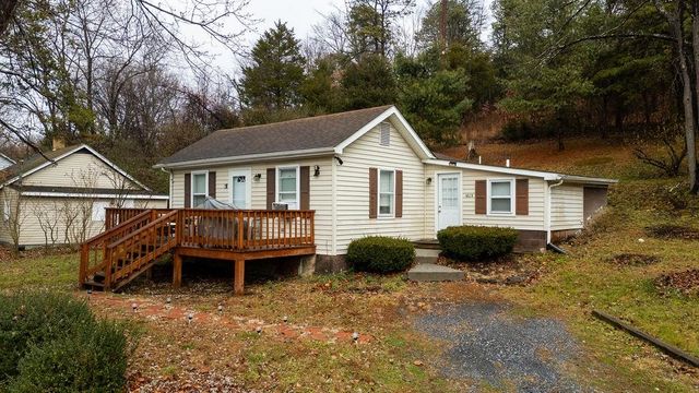 1623 E MAIN ST, Waynesboro, VA 22980