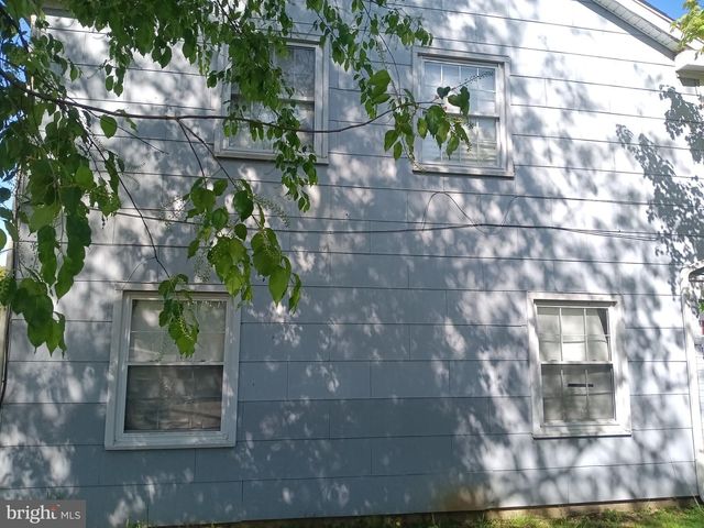 32 PALFREY LN, Willingboro, NJ 08046