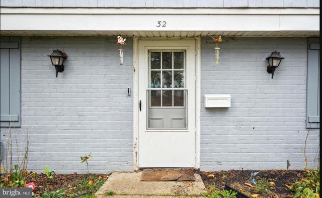 32 PALFREY LN, Willingboro, NJ 08046