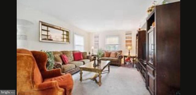 32 PALFREY LN, Willingboro, NJ 08046