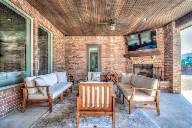 382 Haloka Avenue, Goldsby, OK 73093