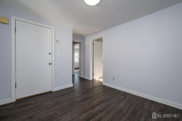 74 Albert Street, Woodbridge Proper, NJ 07095