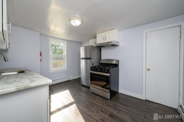 74 Albert Street, Woodbridge Proper, NJ 07095
