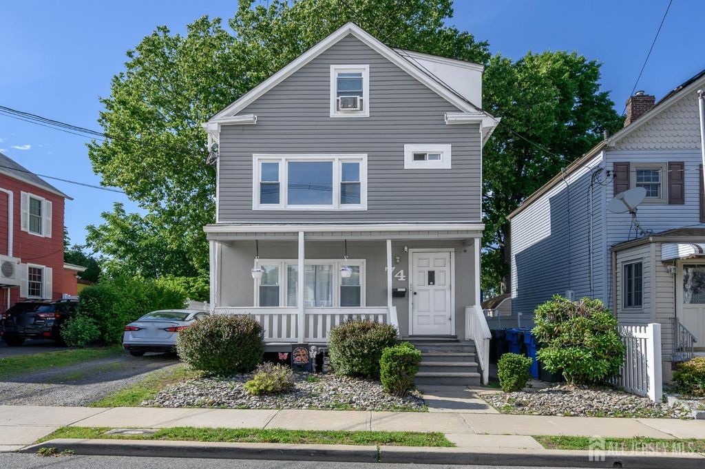 74 Albert Street, Woodbridge Proper, NJ 07095