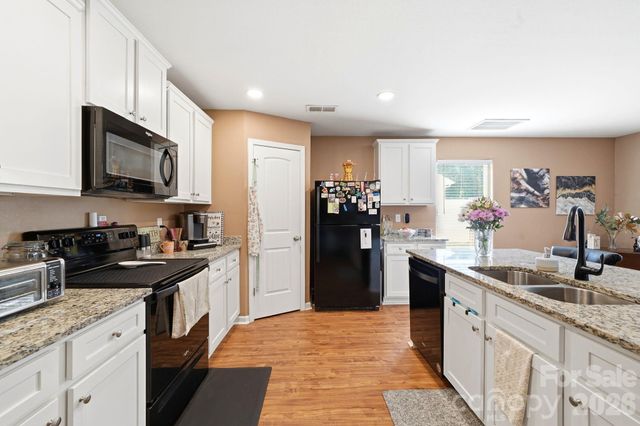 215 Belcaro Drive, Kings Mountain, NC 28086
