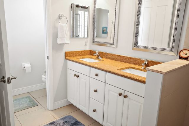 645 Gossamer Wing Way, Sebastian, FL 32958