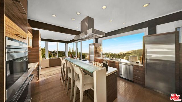 2915 Tuna Canyon Road, Topanga, CA 90290