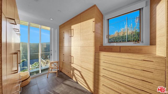 2915 Tuna Canyon Road, Topanga, CA 90290