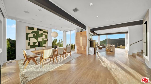 2915 Tuna Canyon Road, Topanga, CA 90290