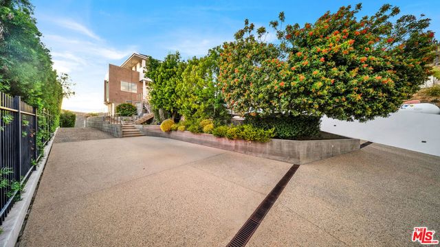 2915 Tuna Canyon Road, Topanga, CA 90290