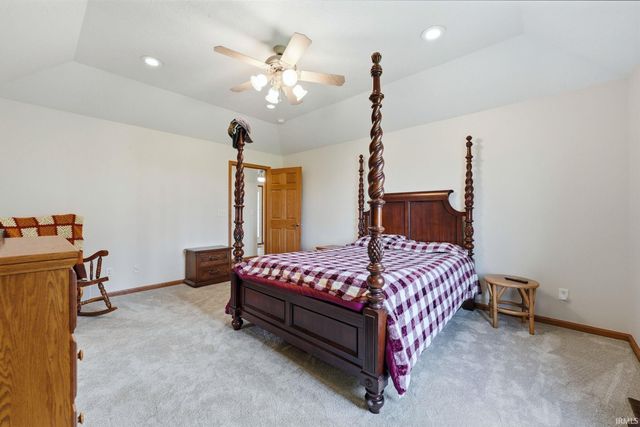 11505 E 850 N, Kendallville, IN 46755