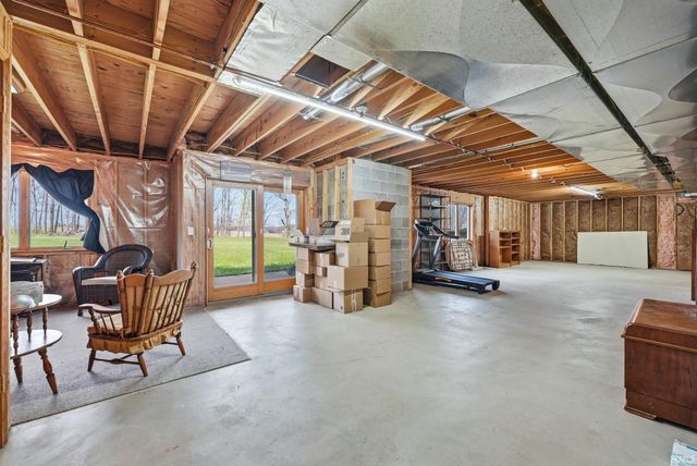 11505 E 850 N, Kendallville, IN 46755