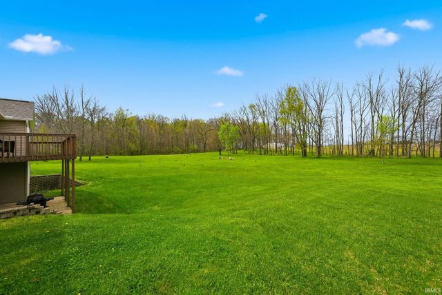 11505 E 850 N, Kendallville, IN 46755