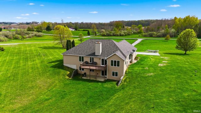 11505 E 850 N, Kendallville, IN 46755