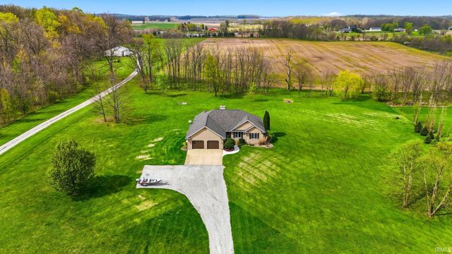 11505 E 850 N, Kendallville, IN 46755