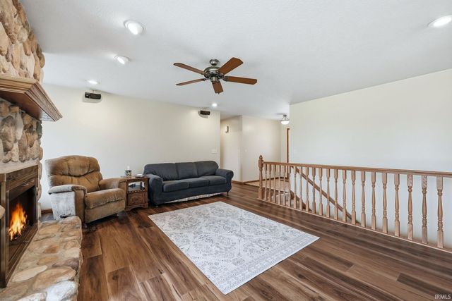 11505 E 850 N, Kendallville, IN 46755