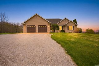 11505 E 850 N, Kendallville, IN 46755