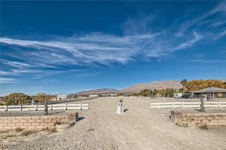 2 Acres Horse & Torrey Pines, Las Vegas, NV 89131