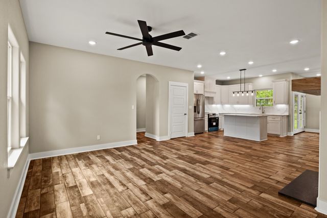 226 Moreland, Pittsburg, TX 75686